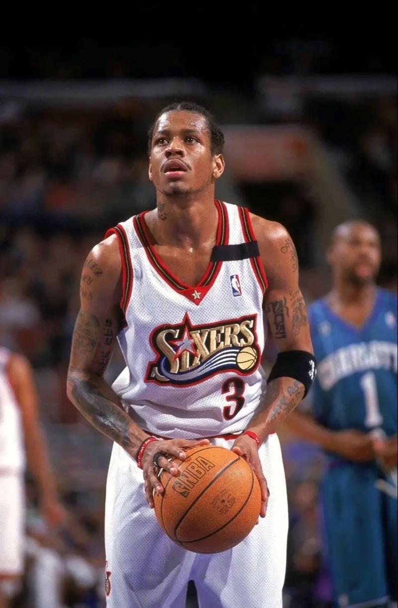 韩足晚报（2025.11.9）关键判罚恐左右格局（韩足夜报（2025.11.9）：争议判罚或将改写格局）