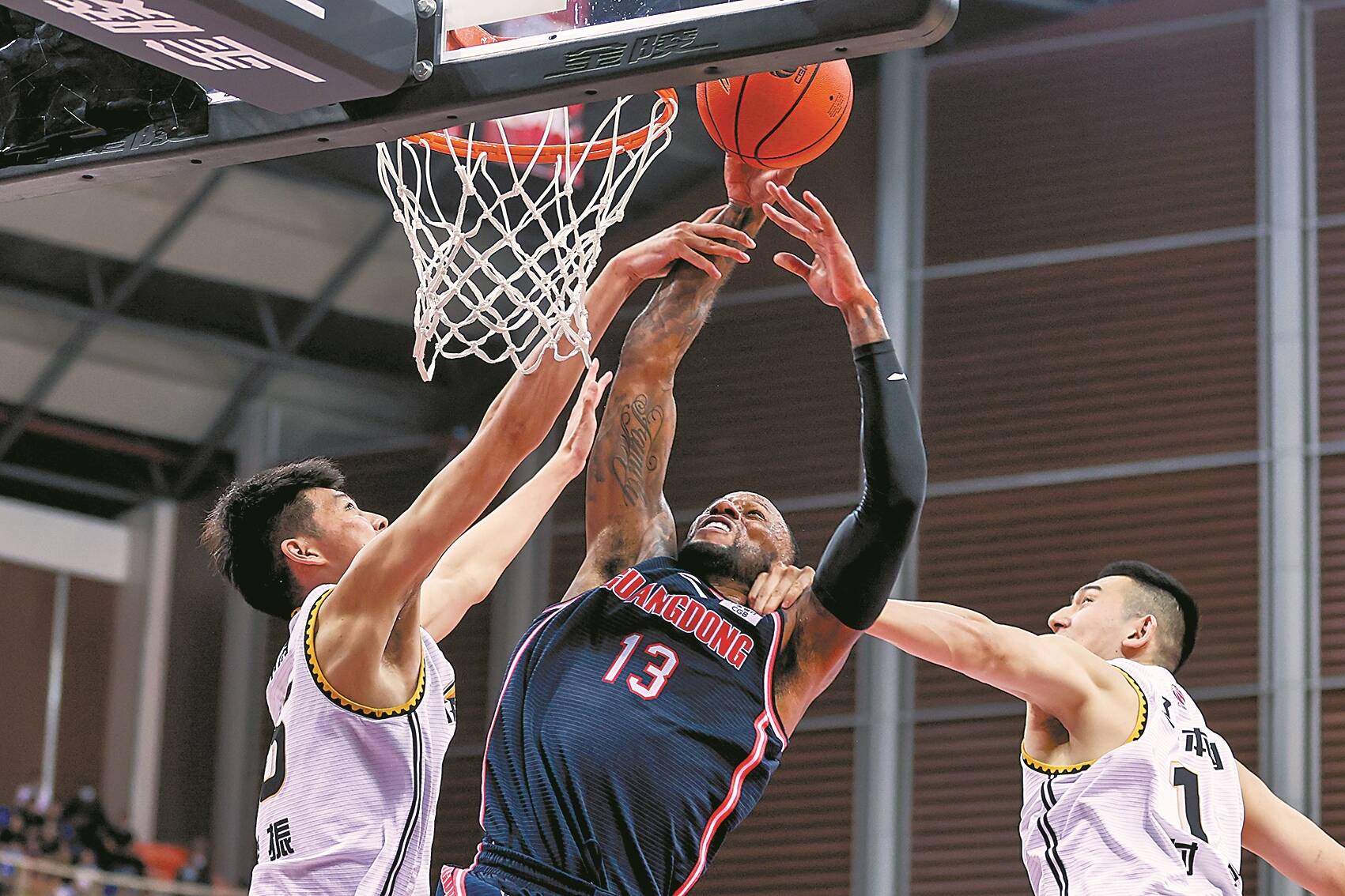 德天空：法比奥-席尔瓦对出场时间不满，考虑冬窗离开多特（德天空：法比奥-席尔瓦不满出场机会，或在冬窗寻求离开多特蒙德）