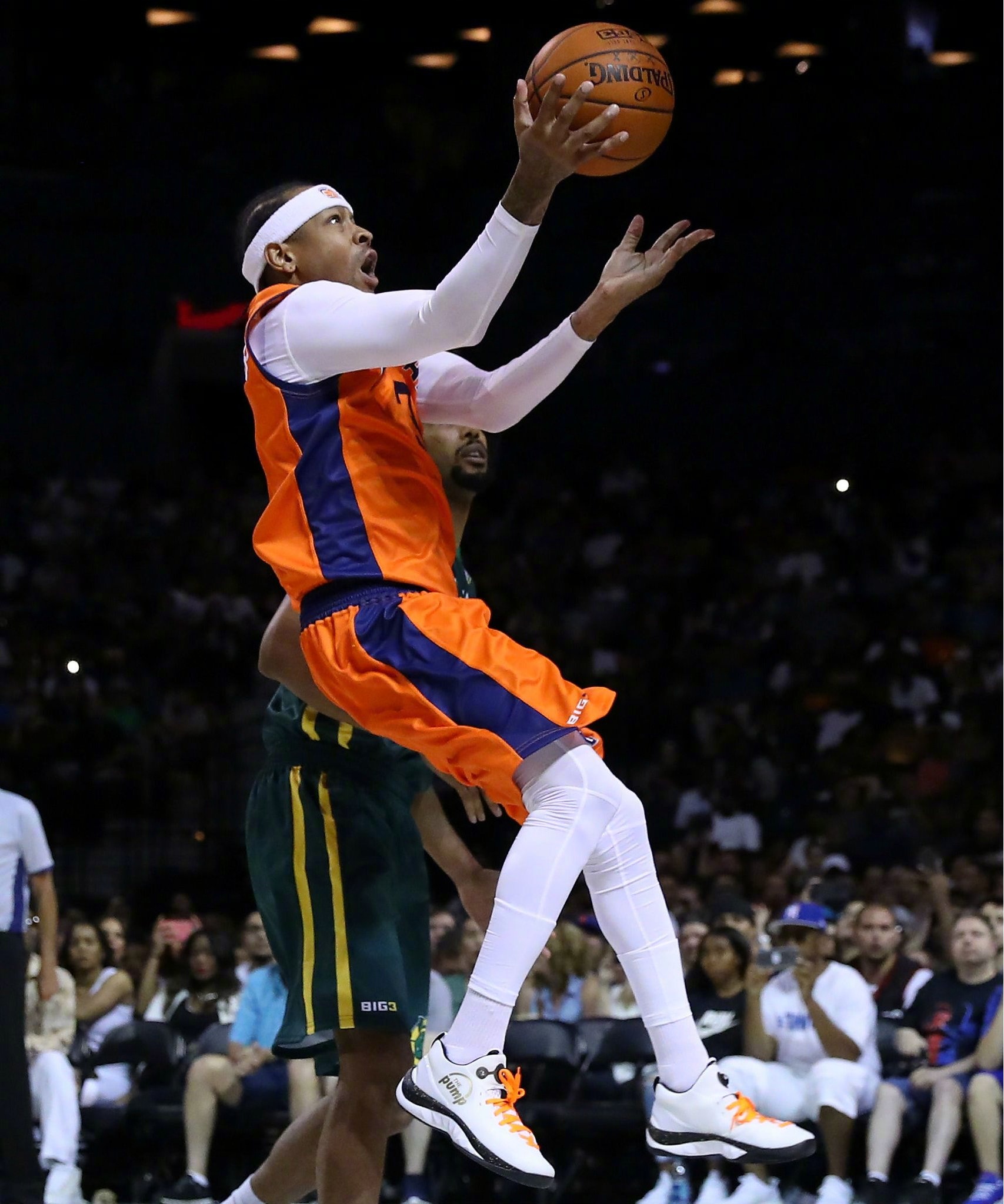 穆帅：对阵葡乙球队时球员态度不端正，中场休息我想换9个人（穆里尼奥：面对葡乙对手队员态度欠佳，半场我想换掉9人）