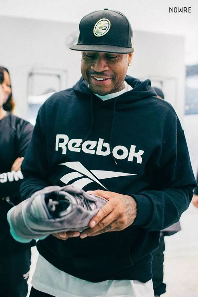 拉什福德：少打一人后我们试图加强控球，但总是被断球（拉什福德：少一人后我们想稳控球权，却屡遭抢断）