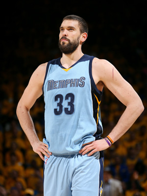 拉菲尼亚：我希望在巴萨退役；最大的奢侈是给家人买房子（拉菲尼亚：愿在巴萨挂靴，最奢侈的是为家人置房）