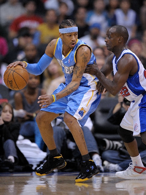 升入U21，阿森纳15岁2米门将发文庆祝并剑指挑战拉亚（阿森纳15岁2米门神升入U21：晒文庆祝，瞄准挑战拉亚）